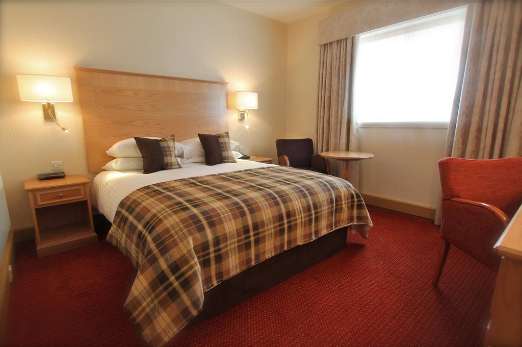 Atholl Hotel Aberdeen Bagian luar foto